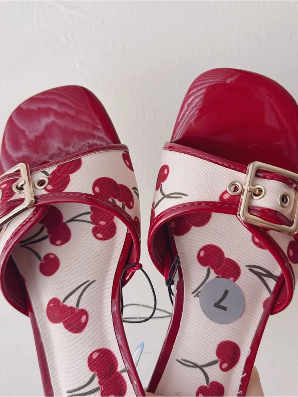 Seychelles • Kitten Heel Mule in Cherry Cream/Red - Picture 7 of 12